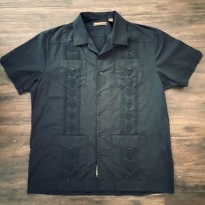Black Guayavera(Spanish shirt with embroidery)